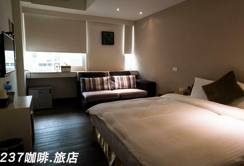 اتاق سوپریور, 237