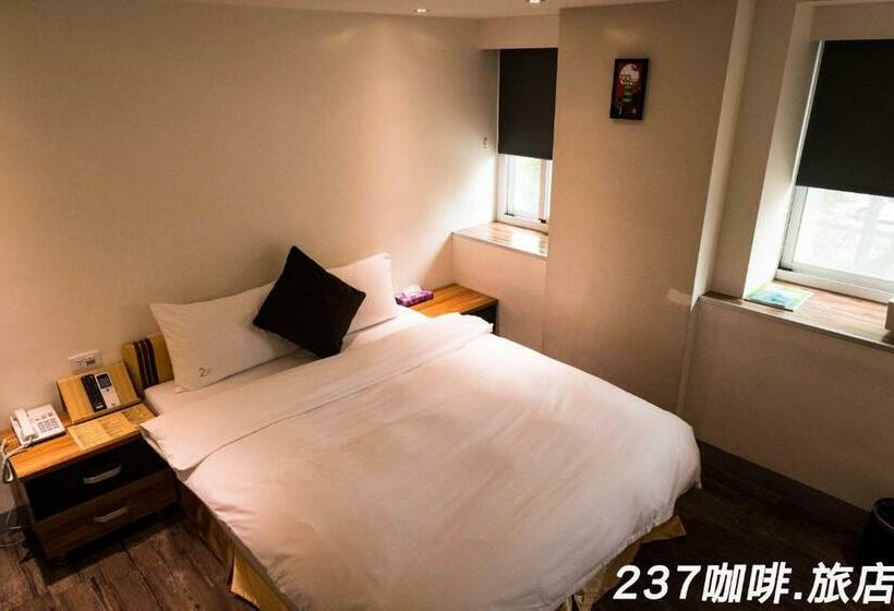 اتاق سوپریور, 237