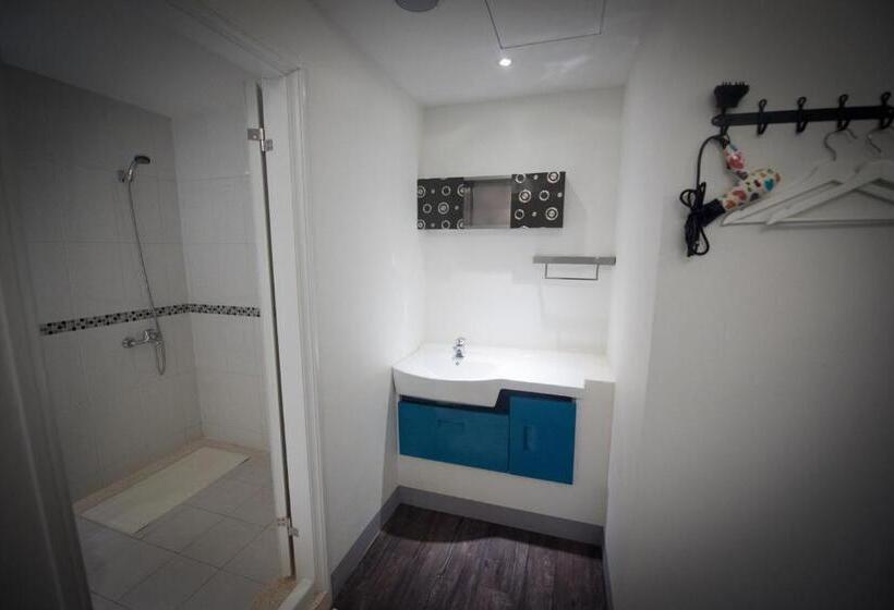 اتاق سوپریور خانوادگی, 237