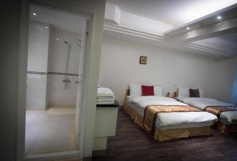 اتاق سوپریور خانوادگی, 237