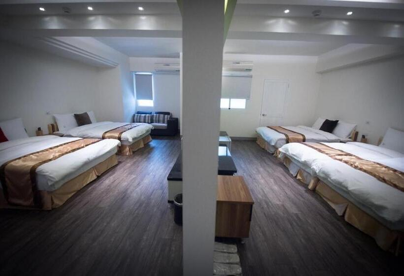 اتاق سوپریور خانوادگی, 237