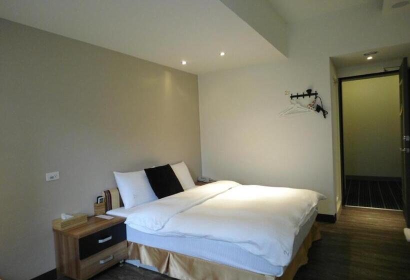 اتاق اکونومی, 237