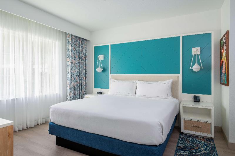 اتاق اکونومی, 237