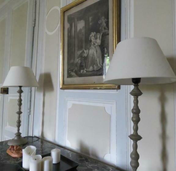 جناح جونيور مطل على الحديقة, B&b Le Jardin De Carco