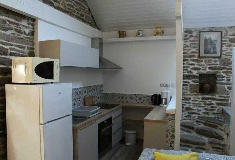 スタンダードルーム, Auberge De Keringar