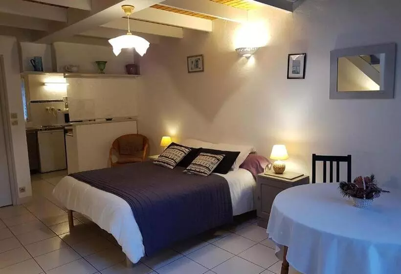 庭の見える1ベッドルームアパートメント, Auberge De Keringar
