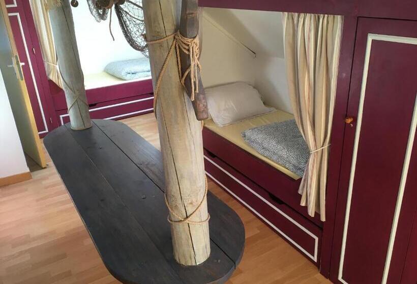 ファミリールーム, Auberge De Keringar