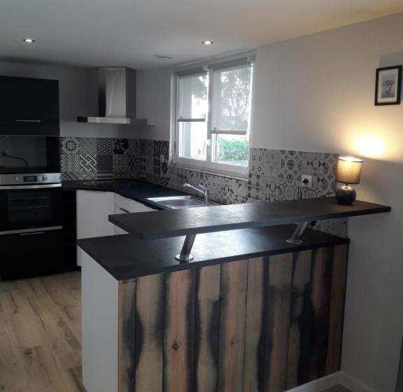 ２ベッドルームハウス, Auberge De Keringar