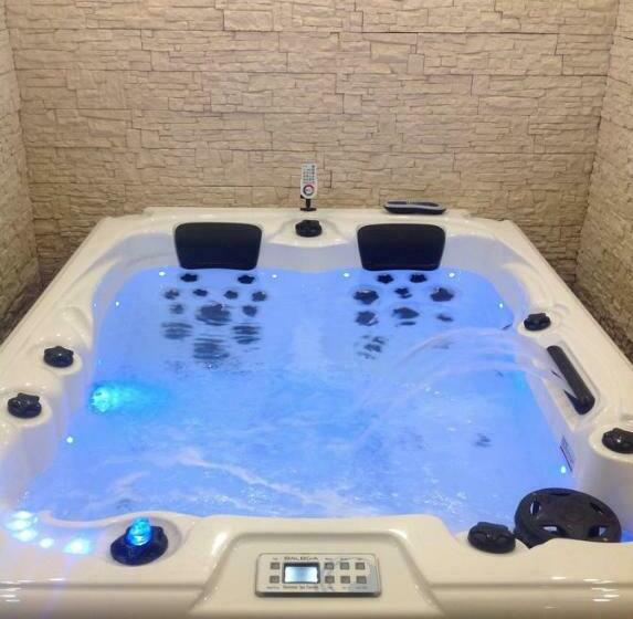 豪华房间带漩涡浴缸, Chez Stephanie