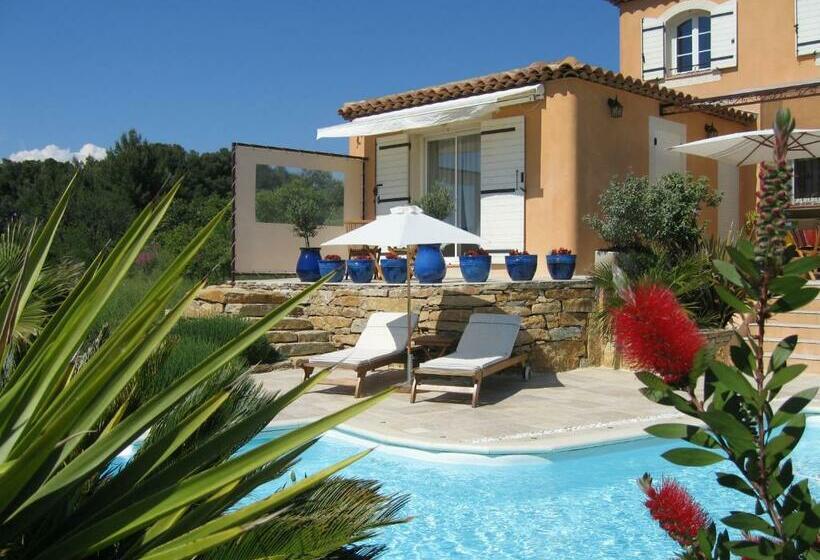 Номер Стандарт Вид на Бассейн, La Cigale Sous L Olivier