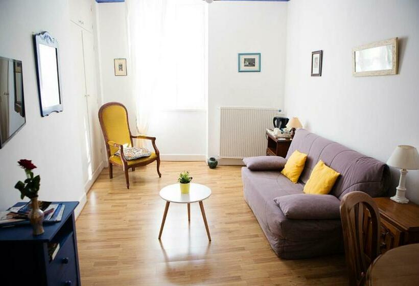 スイート, L'arche Des Chapeliers