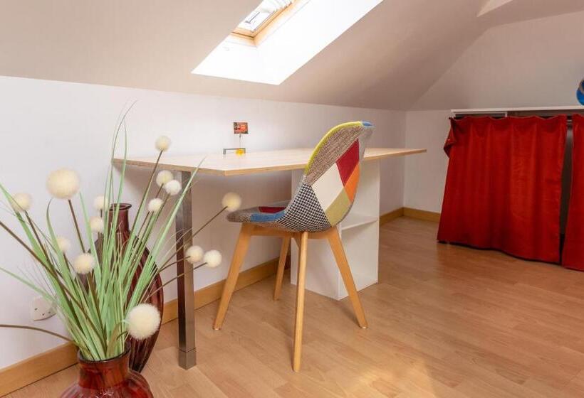 Standard room with outdoor bath, Le Félix Grat   Lavaloc