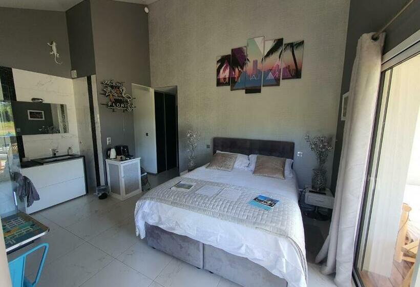 اتاق استاندارد با تخت بزرگ, Villa Bora Bora