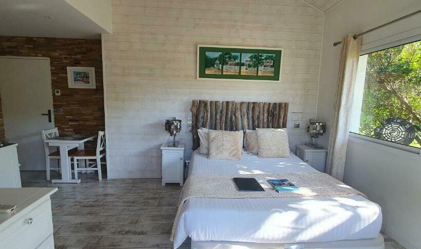 اتاق استاندارد با چشم‌انداز باغ, Villa Bora Bora