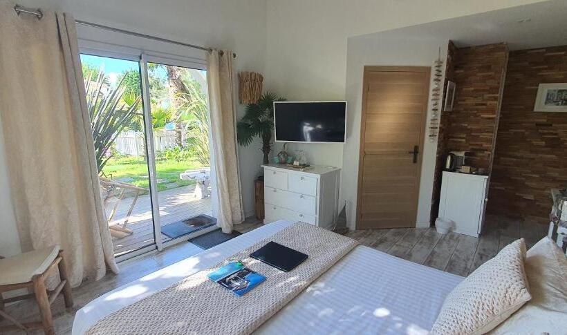 اتاق استاندارد با چشم‌انداز باغ, Villa Bora Bora