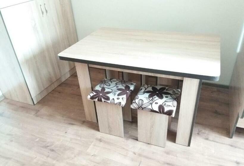 اتاق استاندارد, Hostel Nomad 4x4