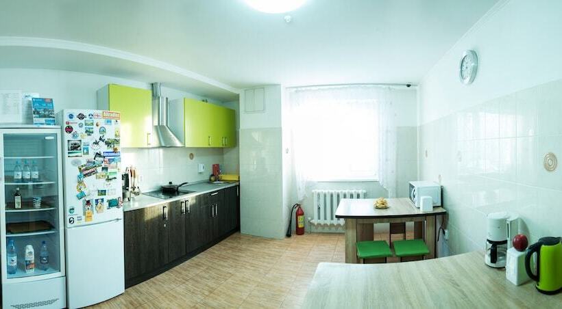 تختخواب در اتاق مشترک, Hostel Nomad 4x4