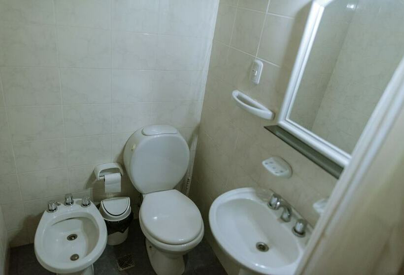 غرفة قياسية ثلاثية, Hostel Valle Fertil