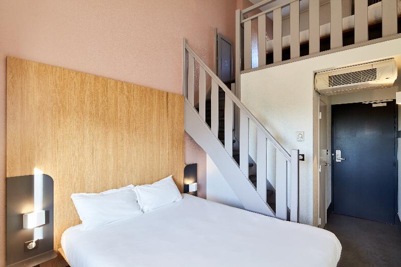 Четырехместный Номер Стандарт, B&b Hotel Evry Lisses 2