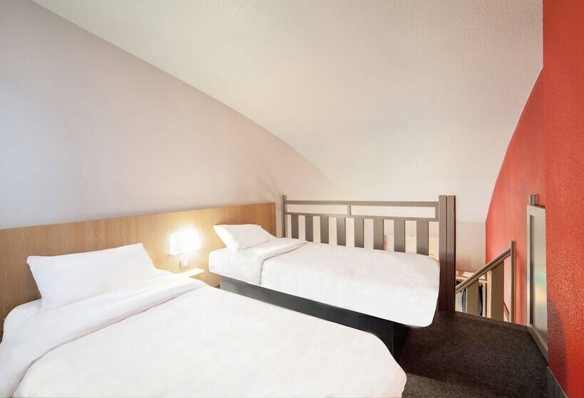 חדר סטנדרט לארבעה, B&b Hotel Evry Lisses 2