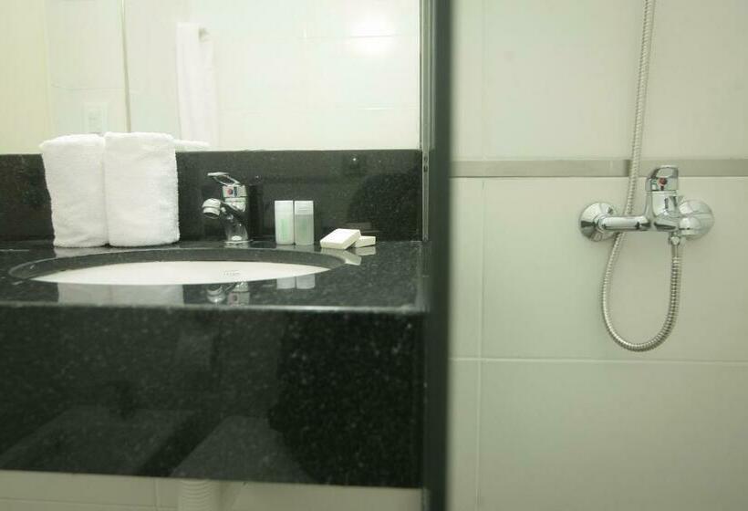 标准间, Buen Pastor Capuchinos