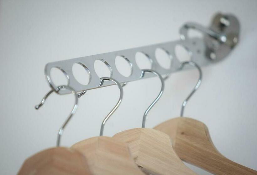 트리플 클래식 룸, Buen Pastor Capuchinos