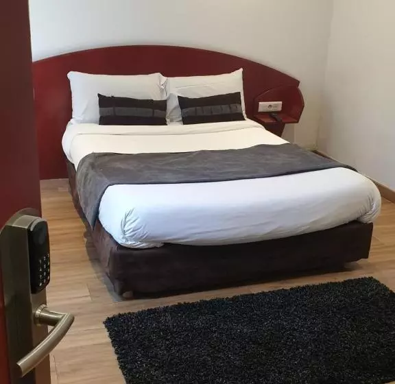 スタンダードルーム, Le Clémenceau Hôtel Et Appart Hôtel & Restaurant Gare Sncf Centre Ville