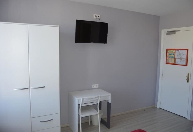 スタンダードルーム, Restaurant Le Bellevue