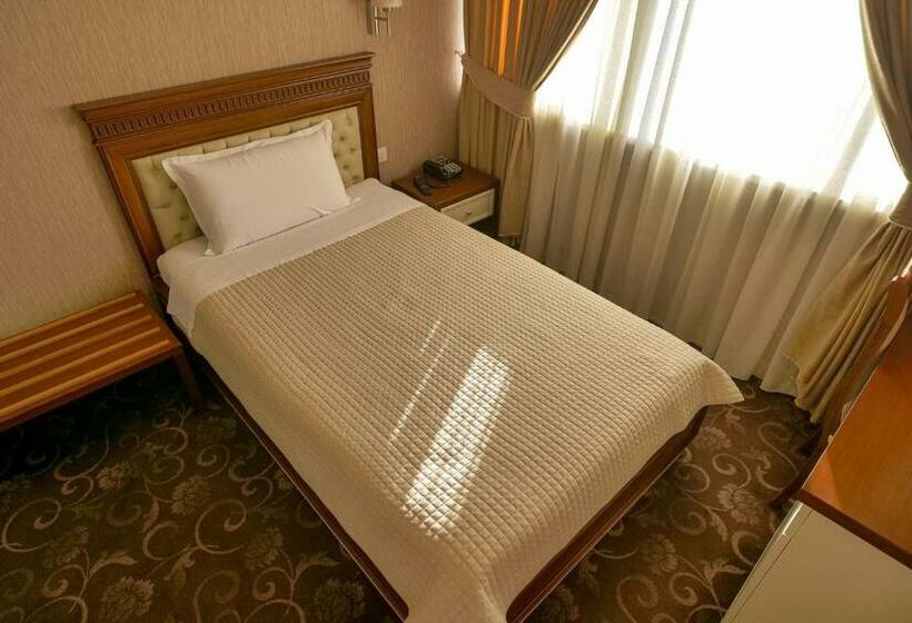 스탠다드 싱글 룸, Rozafa