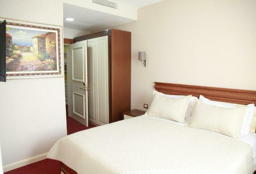 스탠다드 룸, Rozafa