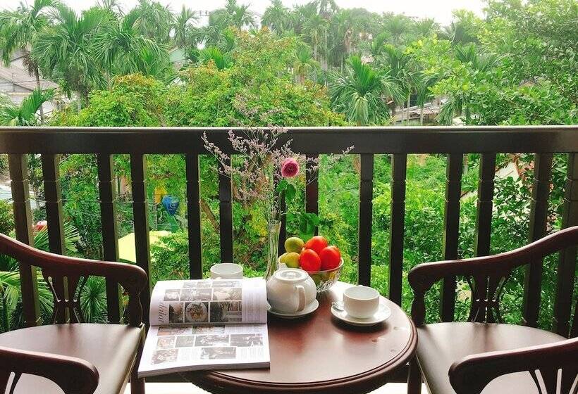 اتاق لوکس با چشمانداز باغ, Rural Scene Villa