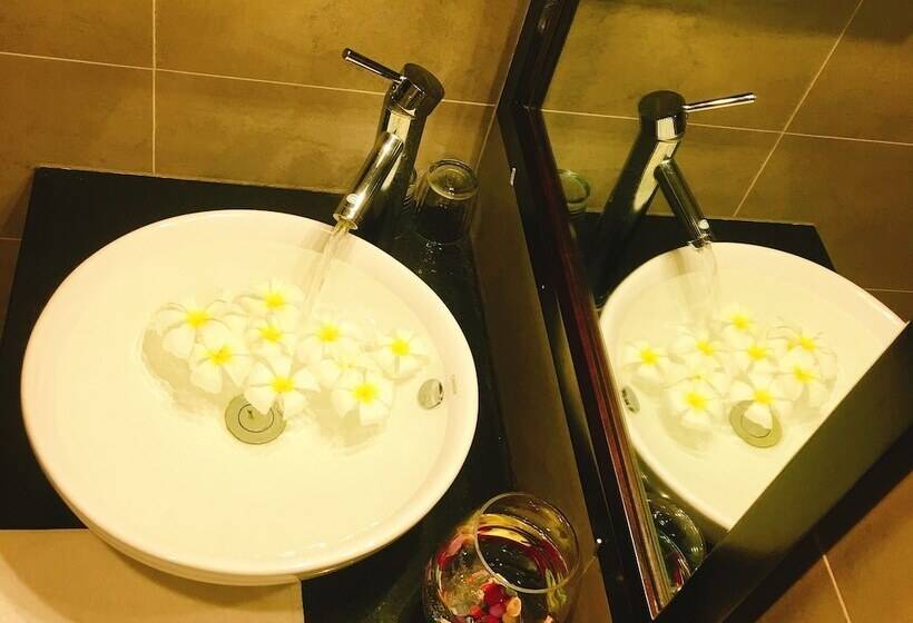 اتاق لوکس با چشمانداز باغ, Rural Scene Villa