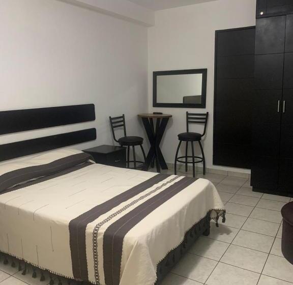 اتاق استاندارد با تخت بزرگ, La Casa Blanca