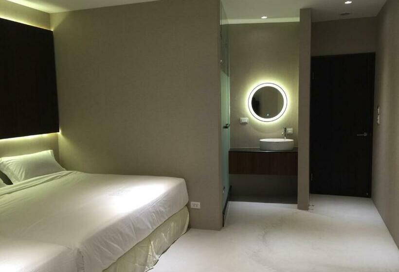 اتاق استاندارد چهار تخته, Kenting Feliz