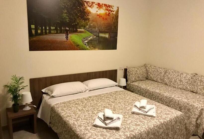 اتاق استاندارد چهار تخته, Bed & Bike