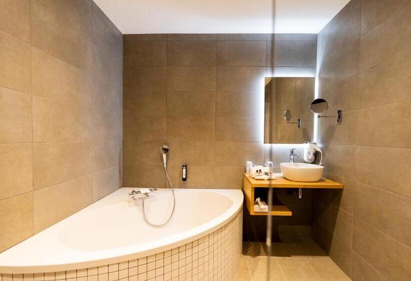 جناح سوبيريور, Fac & Spera Hôtel & Spa