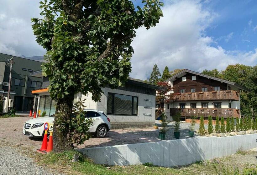 スタンダードルーム, Heidi Hof