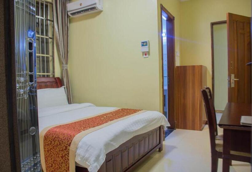 اتاق استاندارد با بالکن, Hong Kong