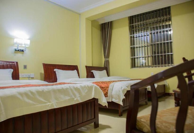 اتاق ساده سه نفره, Hong Kong