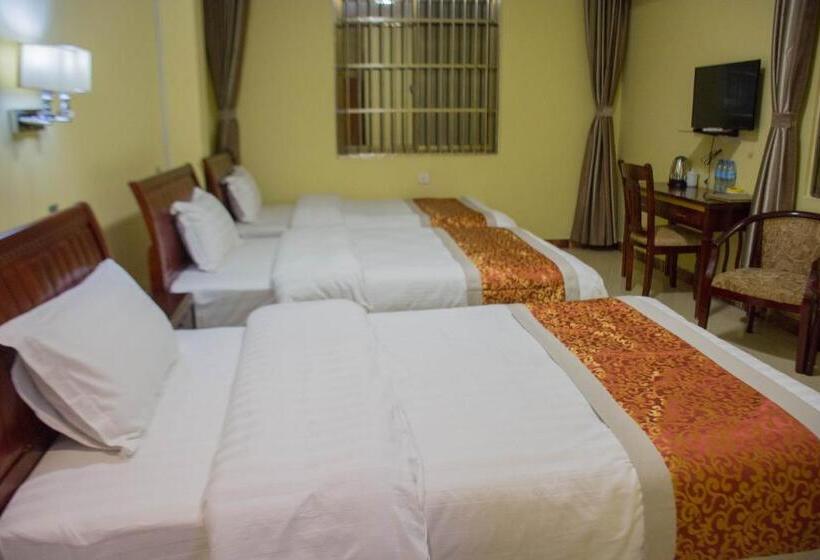 اتاق ساده سه نفره, Hong Kong