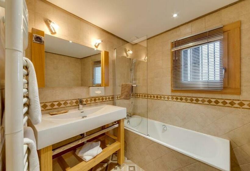 اتاق استاندارد, La Galise