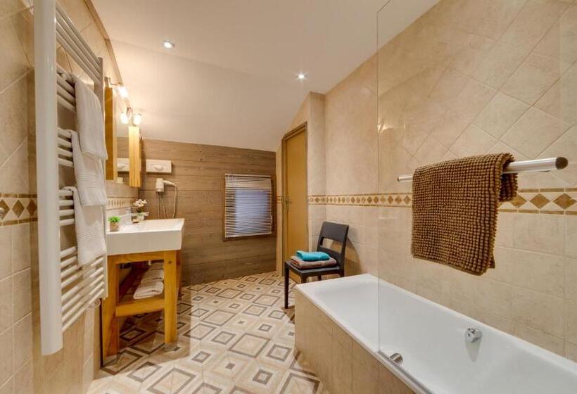 اتاق سوپریور, La Galise