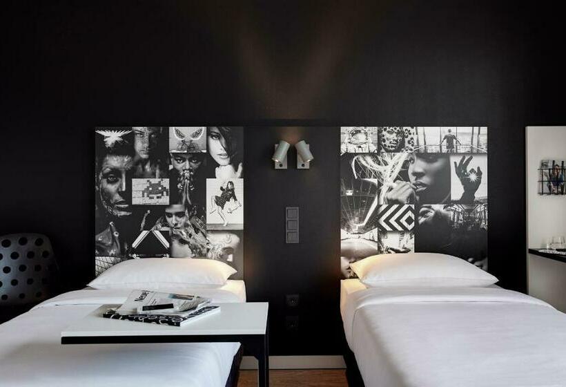 Номер Стандарт, Légère Express Bielefeld