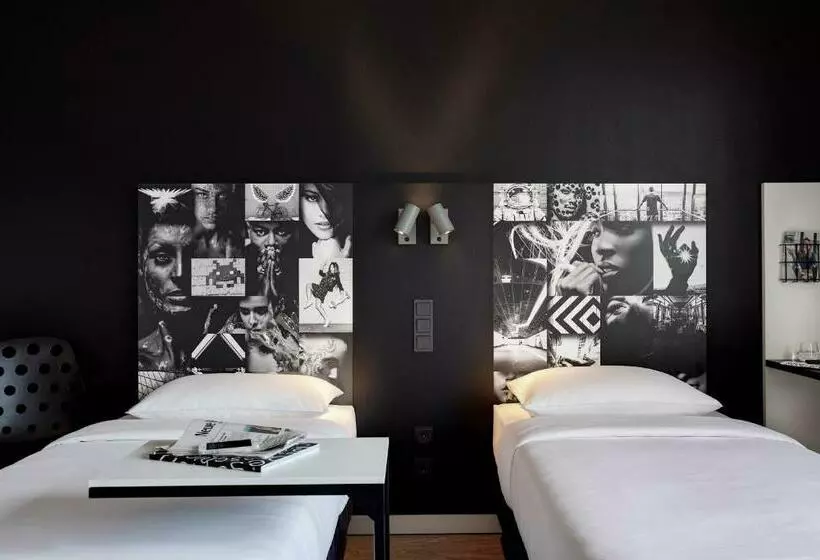 スタンダードルーム, Légère Express Bielefeld