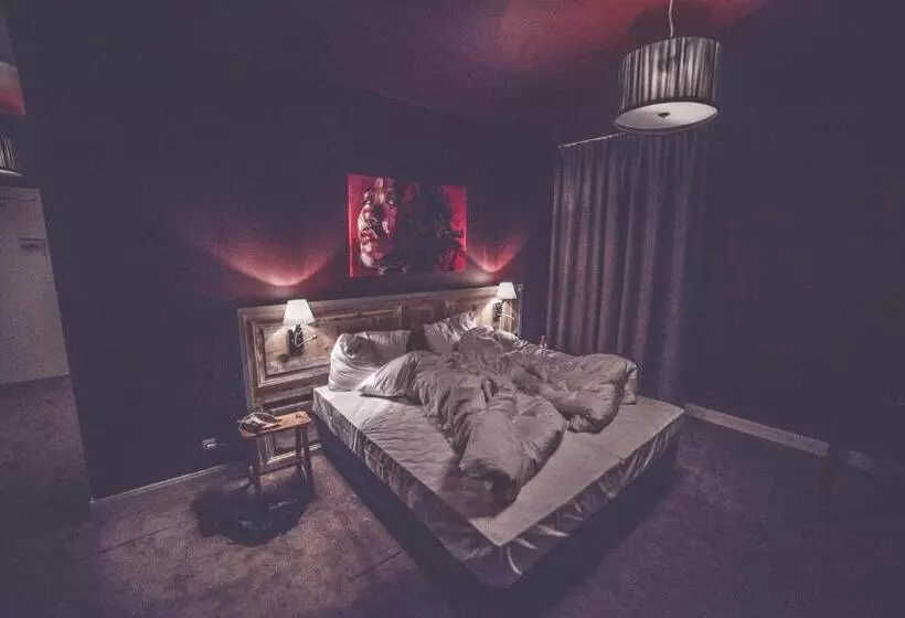 Quarto standard, Luis