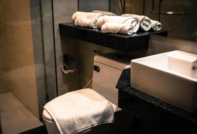 سوییت جونیور, Point Boutique