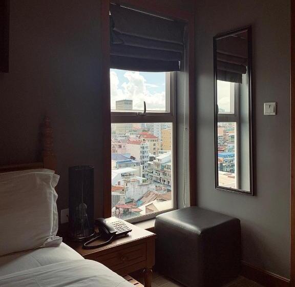 اتاق لوکس, Point Boutique