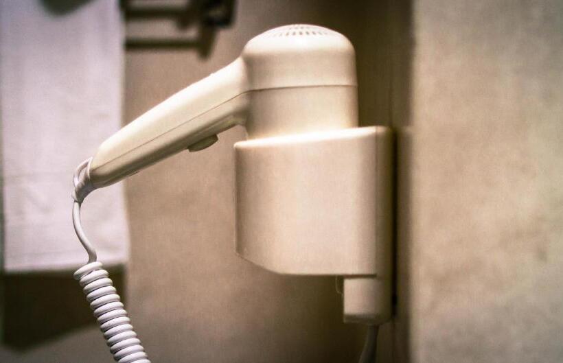 سوییت جونیور لوکس, Point Boutique