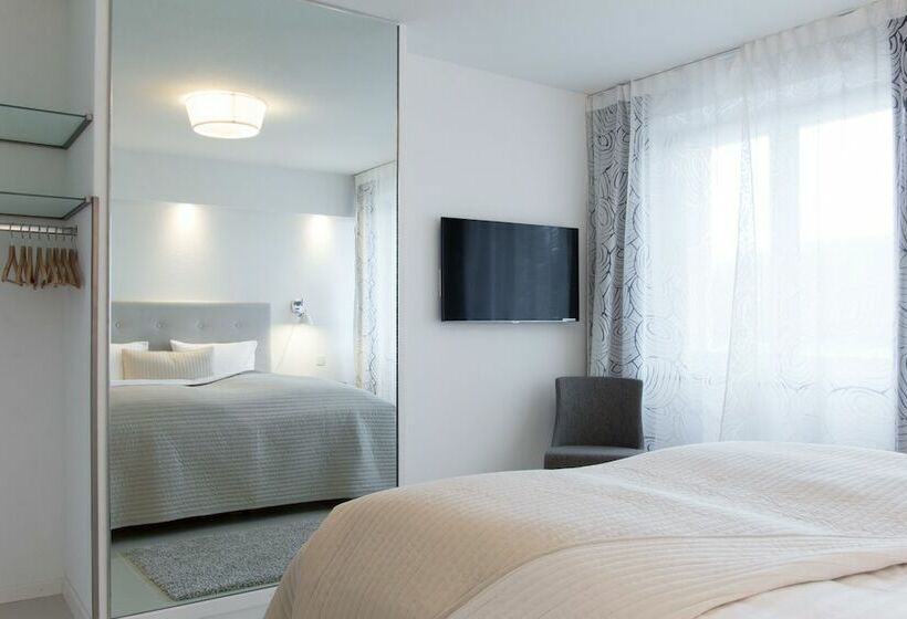 Номер Комфорт, Six