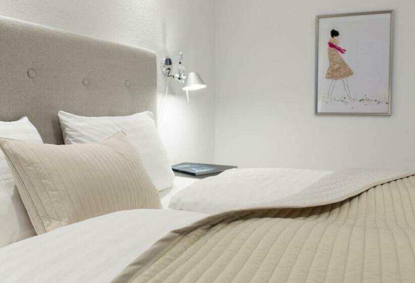 Номер Комфорт, Six